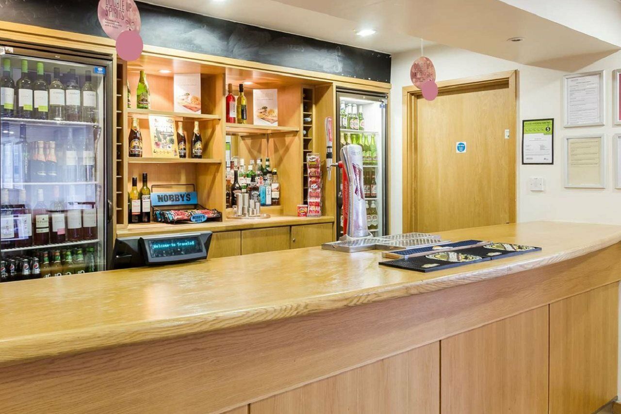 Travelodge Croydon Central Eksteriør bilde