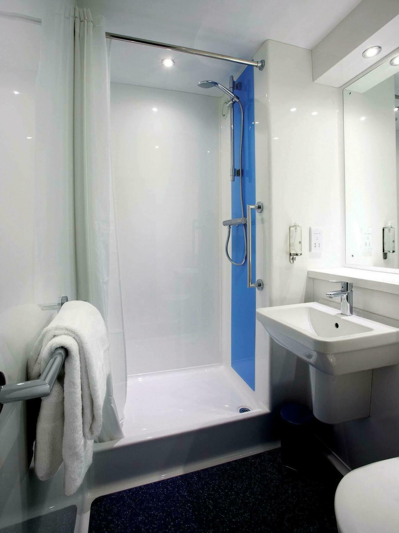 Travelodge Croydon Central Eksteriør bilde